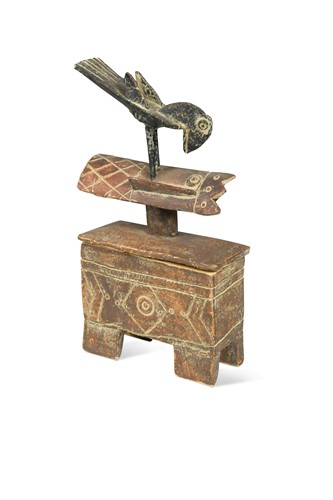 Lot 93 - John Maltby (British, 1936-2020), a stoneware box and cover
