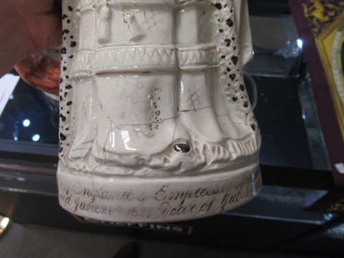 Lot 14 - Staffordshire ceramics, including the Vicar &...