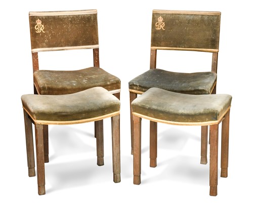 Lot 206 - A pair of George VI coronation chairs and matching stools