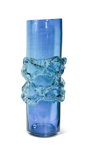 Lot 31 - A tall turquoise glass chimney vase