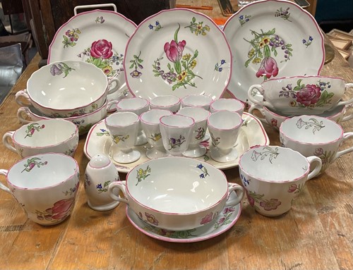 Lot 145 - A Spode part service with Marlborough design,...
