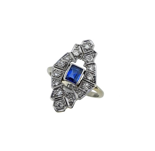 Lot 191 - An Art Deco sapphire and diamond ring