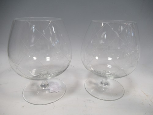 Lot 45 - A quantity of Edinburgh glass drinking glasses...