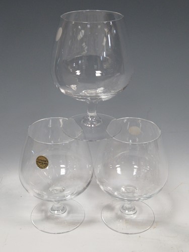 Lot 45 - A quantity of Edinburgh glass drinking glasses...