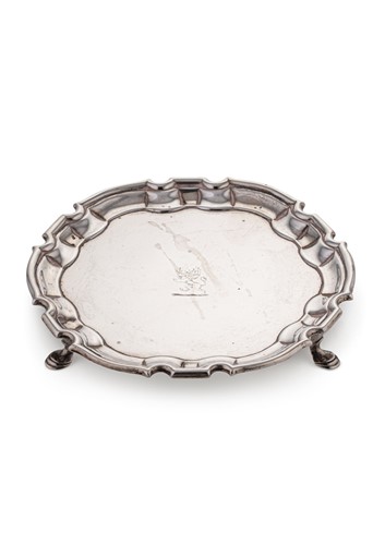 Lot 528 - An early George II silver waiter