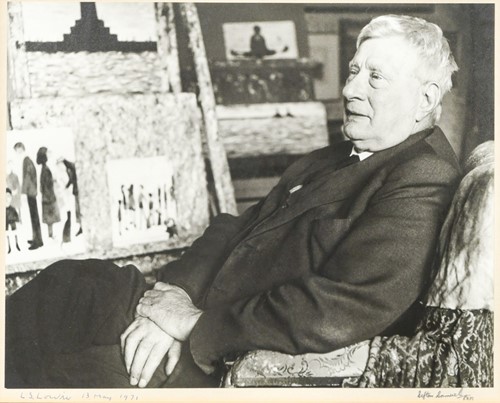 Lot 239 - A signed photograph of L.S. Lowry