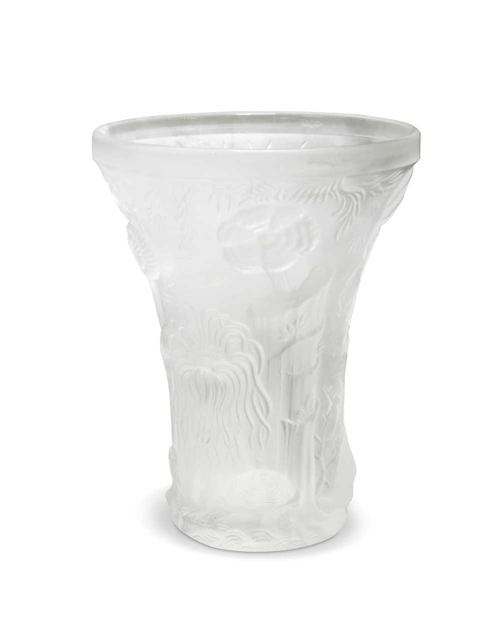 Lot 7 - An Art Deco style moulded glass vase