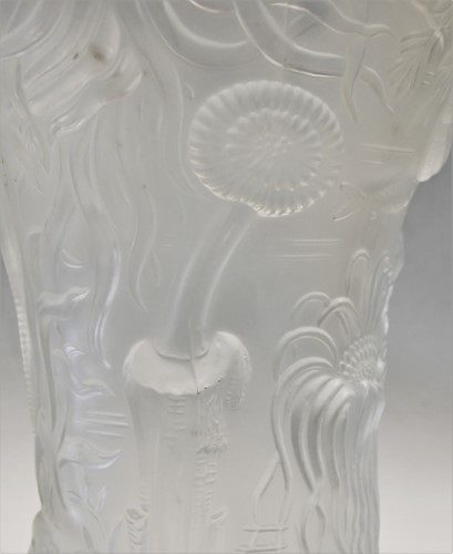Lot 7 - An Art Deco style moulded glass vase