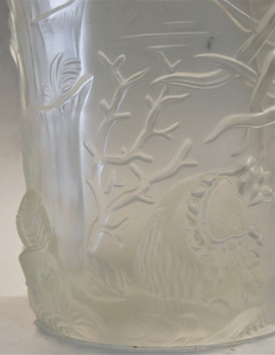 Lot 7 - An Art Deco style moulded glass vase