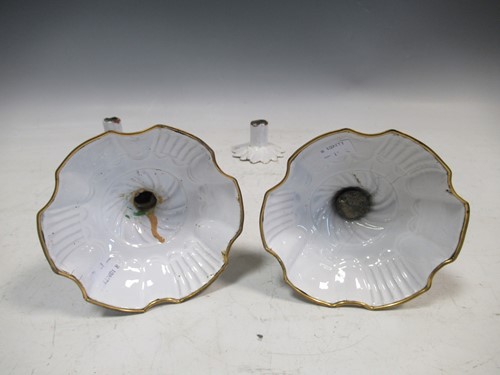 Lot 1 - A pair of 18th century Bilston or Battersea...