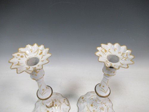 Lot 1 - A pair of 18th century Bilston or Battersea...