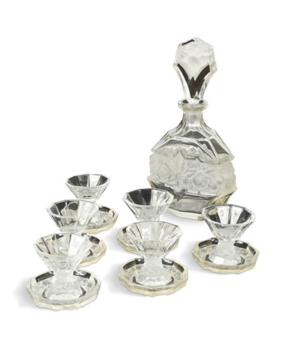 Lot 9 - An Art Deco glass liqueur set