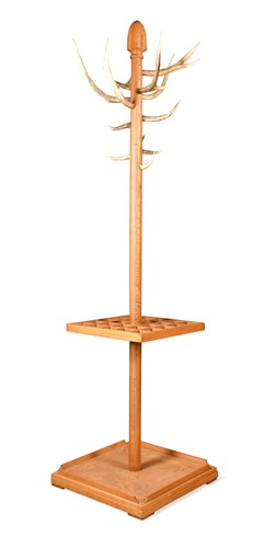 Lot 222 - A contemporary oak hall stand