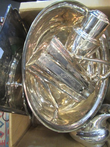 Lot 293A - A collection of silver plated wares, including...