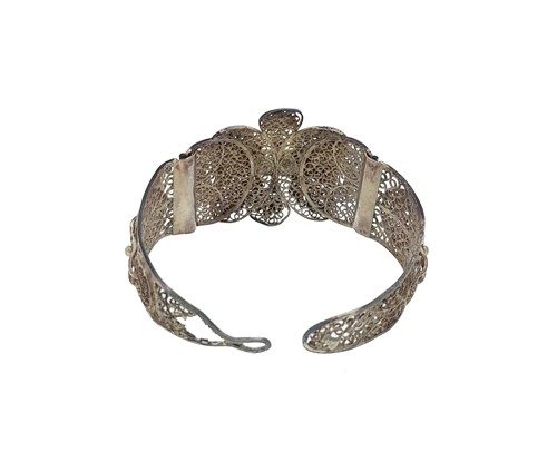 Lot 1 - A Victorian filigree parure