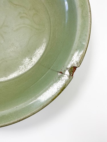 Lot 2 - A Chinese celadon dish, Ming Dynasty 15th/16th century