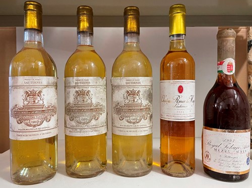 Lot 695 - Chateau Filhot