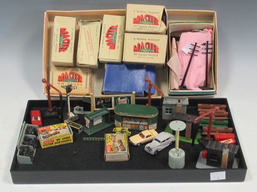 Lot 114 - Model railways: Wardie Coal Bunker, Coal...