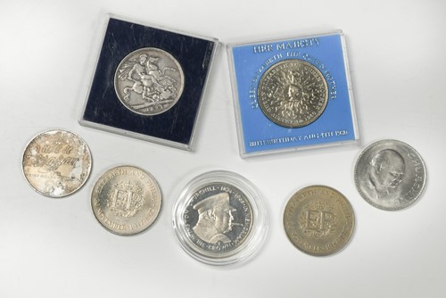 Lot 145 - Group of mainly modern coins, including some...
