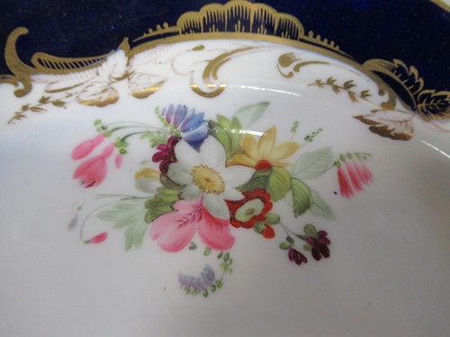Lot 8 - A collection of English ceramics to include a...