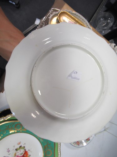 Lot 8 - A collection of English ceramics to include a...