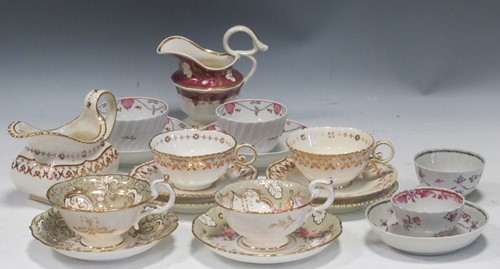 Lot 5 - Items of English porcelain to include Newhall...
