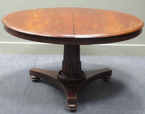 Lot 378 - A 19th century mahogany circular breakfast...