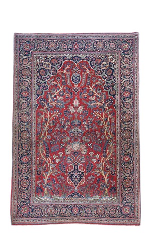 Lot 368 - A finely-woven Kashan rug, circa 1930