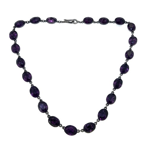 Lot 5 - An early 19th century rivière style paste necklace