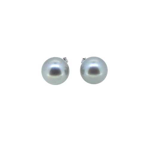 Lot 140 - A pair of Tahitian cultured pearl ear studs