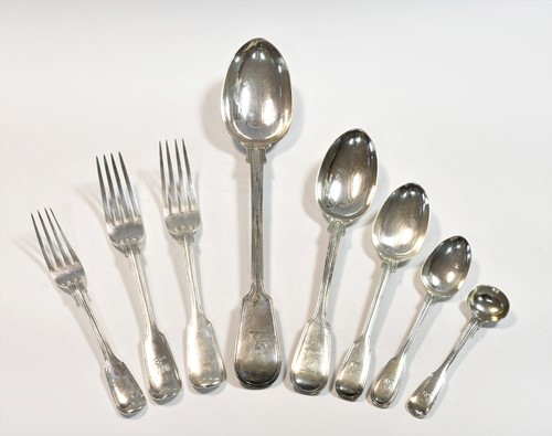 Lot 574 - A 33-piece set of Victorian silver flatware, mark of Hunt & Roskell with 23 additions