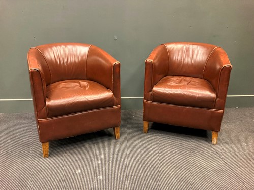Lot 448 - A pair of Art Deco-style leather tub chairs,...