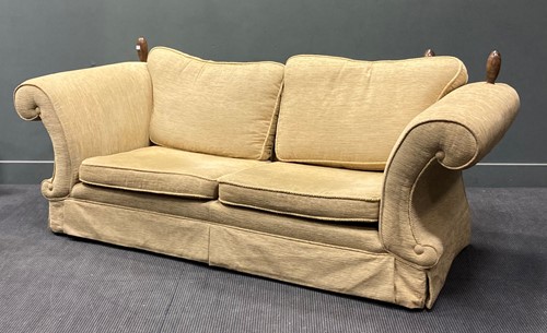 Lot 328 - A modern Knoll-type sofa 90 x 228 x 100cm