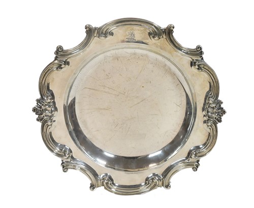 Lot 534 - A Victorian silver circular platter