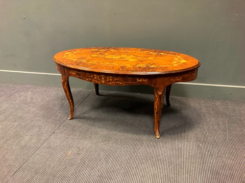 Lot 409 - An Italian marquetry inlaid walnut coffee...
