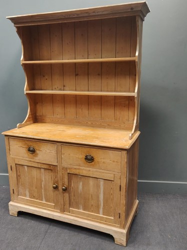 Lot 416 - An early 20th century pine dresser, 191 x...