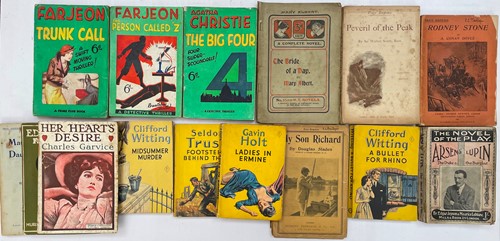 Lot 381 - Thrillers, mysteries, romances etc. Collection...