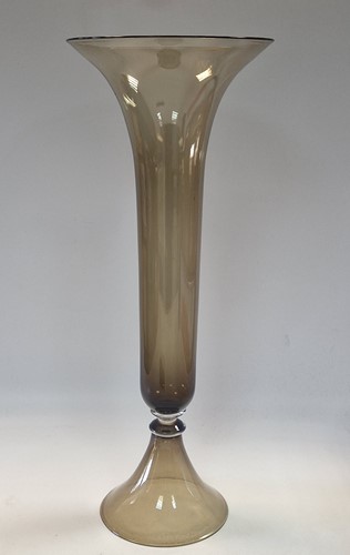 Lot 23 - Simon Moore (born 1959), a tall green glass vase, 2014