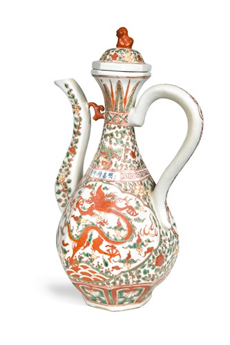 Lot 54 - A Doucai jug and cover, 20th century