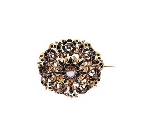 Lot 10 - A late 19th century diamond and enamel brooch