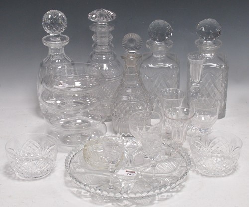 Lot 70 - A collection of mixed cut and other glass,...