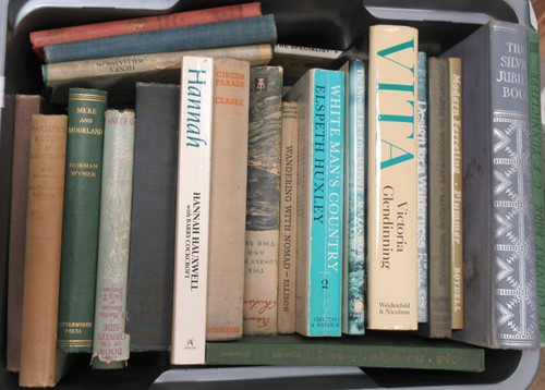 Lot 394 - Books on nature and countryside, farming,...
