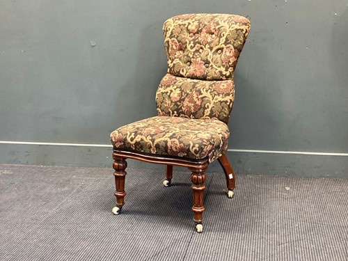 Lot 356 - A Victorian turned leg side chair on casters