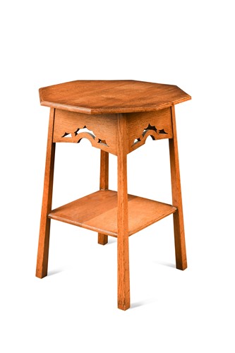 Lot 193 - An Arts & Crafts oak occasional table