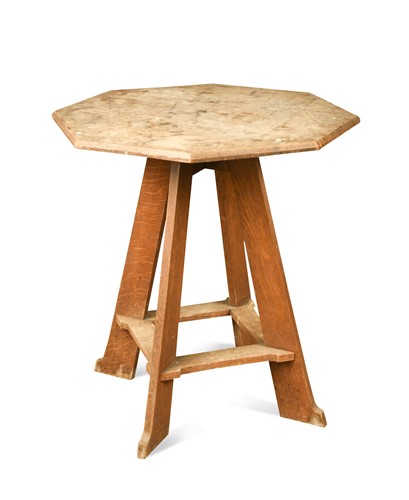 Lot 190 - An Arts & Crafts oak occasional table