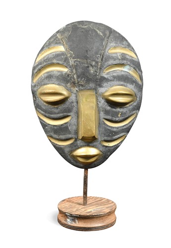 Lot 133 - A contemporary patinated bronze face mask