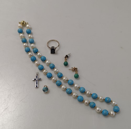 Lot 333 - A hallmarked 18ct gold sapphire ring and a...