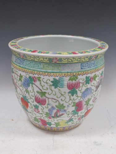 Lot 101 - A Chinese porcelain jardiniere, 20th century,...