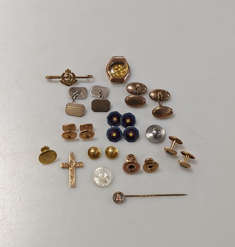 Lot 338 - An assortment of 9ct dress studs, cufflinks,...