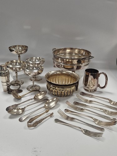 Lot 385 - A collection of silverplated items including...